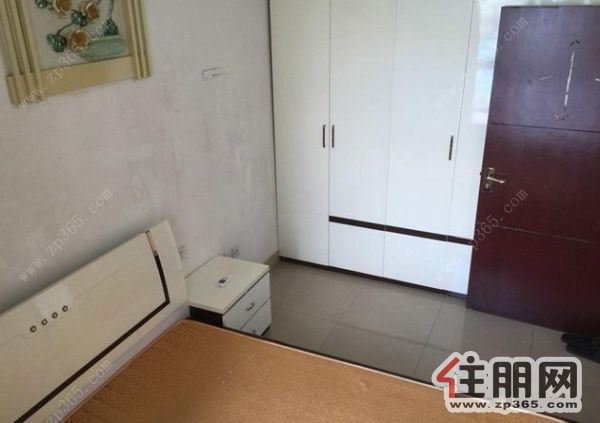 世博豪庭一房全新装修全新家具1600/月