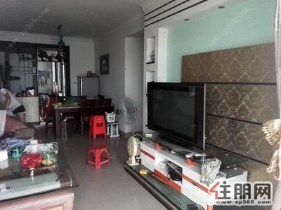 东沟岭新区，荣和山水绿城2200元3室1厅2卫