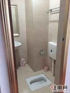 江南周边-江南保利城1室1厅42平米简单装修押二付