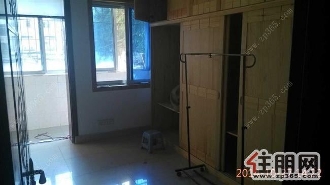 稀缺。新竹小区1600元2室1厅1卫