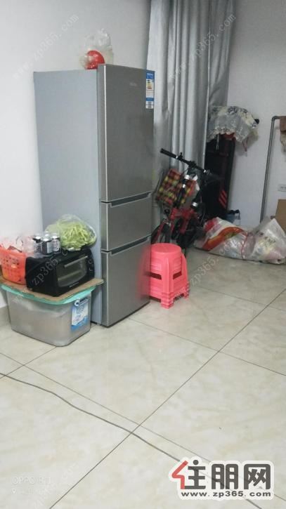 仁和馨园1900元2室2厅1卫***修,家电齐全,拎包入住!