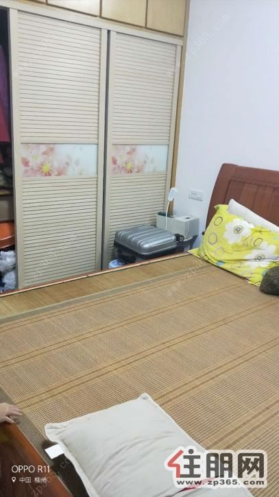 仁和馨园1900元2室2厅1卫***修,家电齐全,拎包入住!