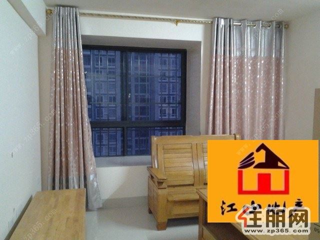 东环路居上百合2室2厅90平米精装修,全