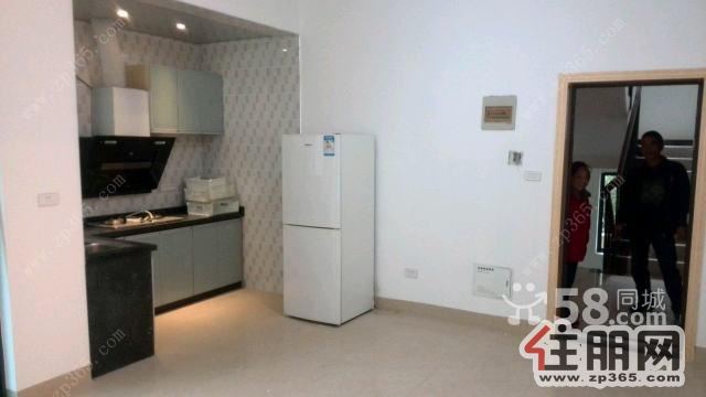 华展华园1800元2室2厅中装,家具