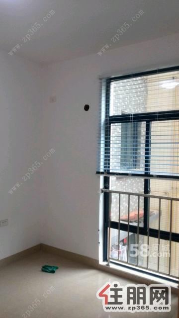 华展华园1800元2室2厅中装,家具