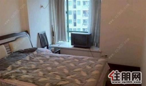 城中区，柳北万川花园1室1厅45平米精装修押一付