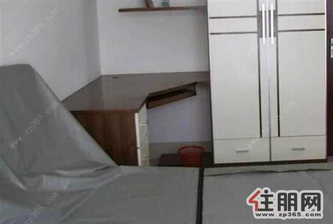 精装修花样年小区拧包入住