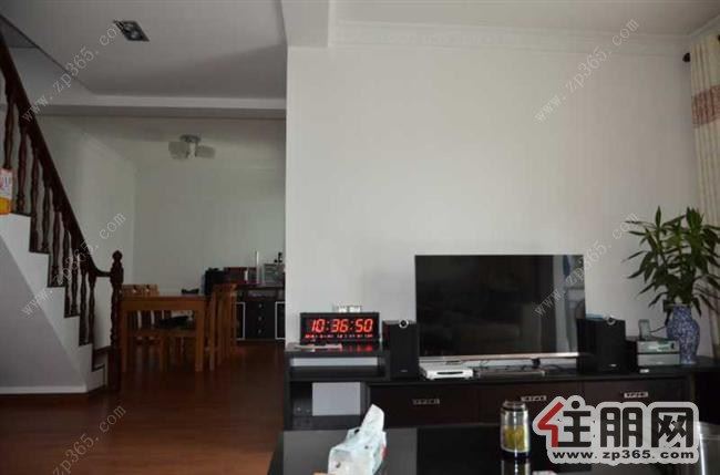 家具家电齐全复式楼中楼采光通风好交通