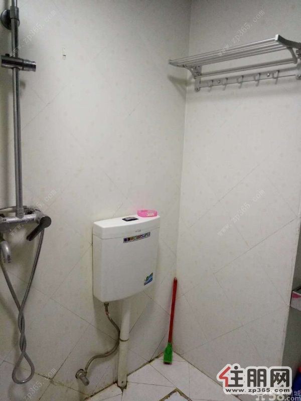 盛天果岭1800元2室1厅1卫精装