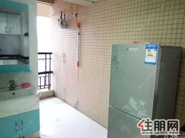 盛天果岭1800元2室1厅1卫精装