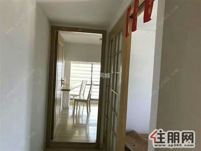 中心区,皇冠假日拎包入住1200