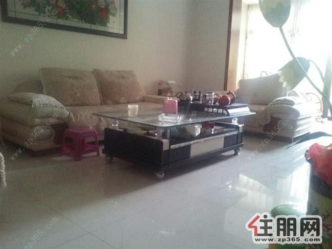 水天一2800元4室2厅2卫入户大花