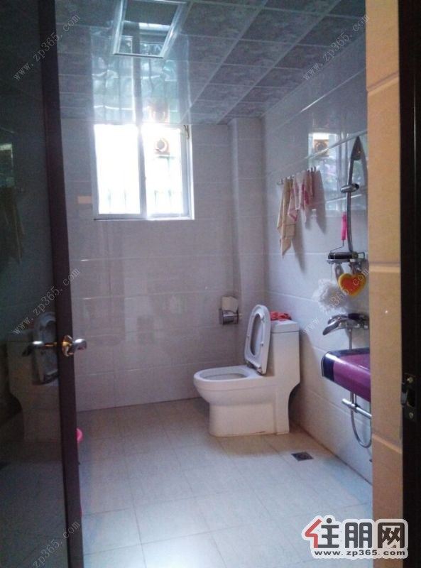 水天一2800元4室2厅2卫入户大花