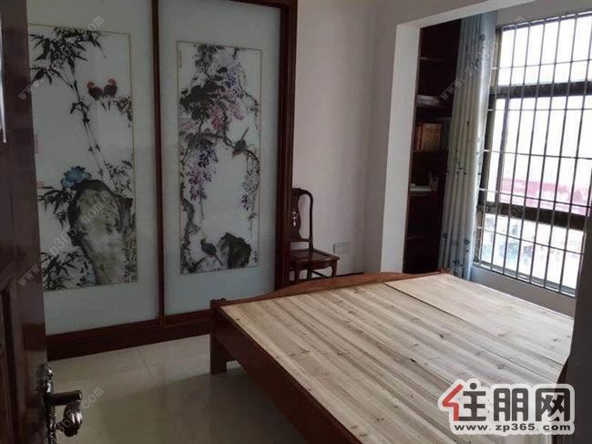 急租御林皇府1200元2室2厅1卫普通装修,家具家电齐全