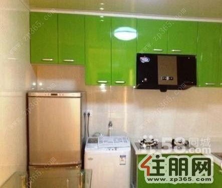 城中沃德梦想1室1厅50平米精装修押一付