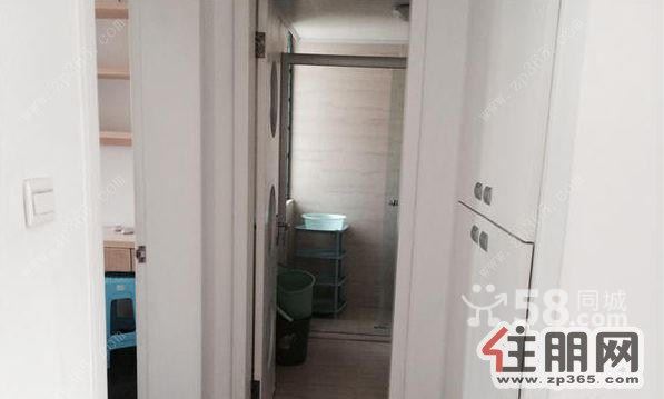 兴怡园1室1厅60平米精装修押一付一(个