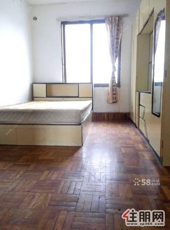 柳北文化广场大润发超市附近三房两厅