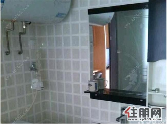 市中心金运来大厦电梯楼层家具齐全拎包入住