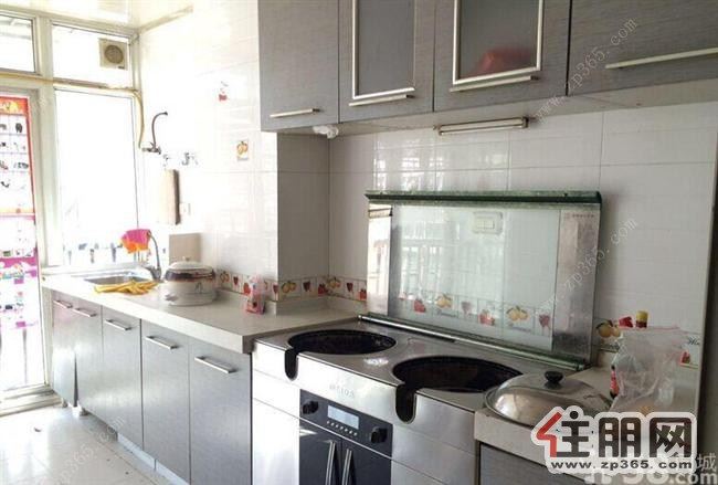 雅儒路两房出租家具家电可配看房随时