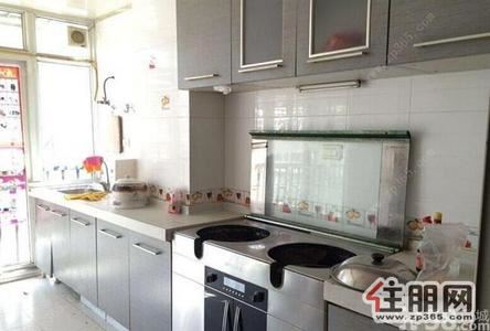 城中区，雅儒路两房出租家具家电可配看房随时