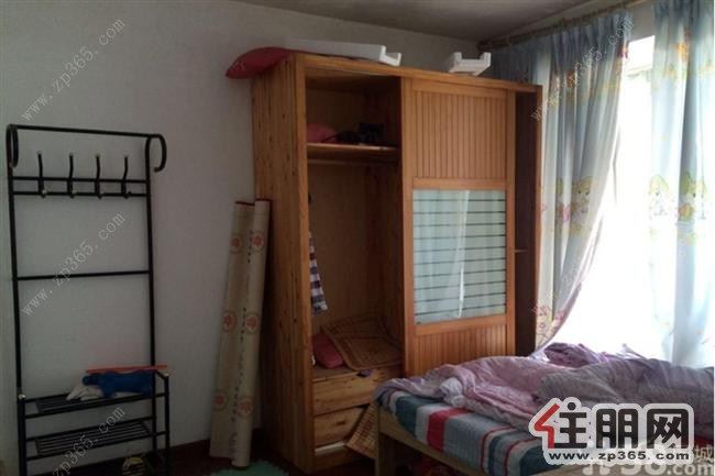 雅儒路两房出租家具家电可配看房随时