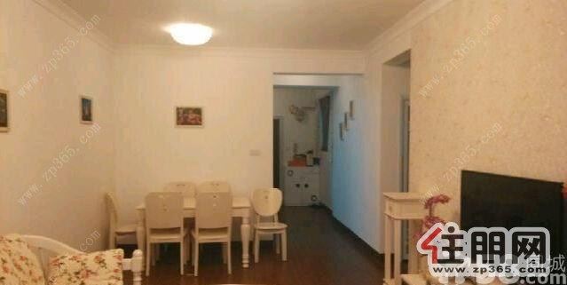 市中心五星街金运来大厦出门就能吃喝