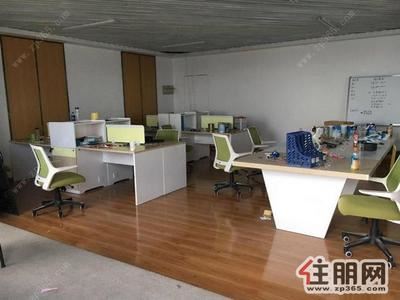青秀区，青秀万达高层180平***带家具