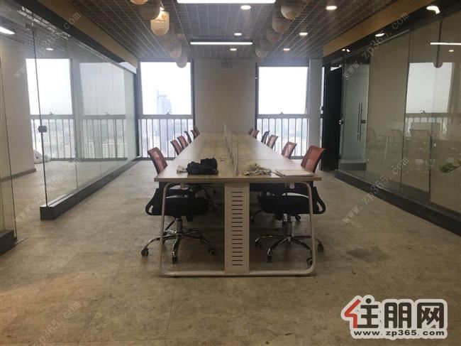 青秀万达广场高端高层《165平***》《带办公用具》有钥匙