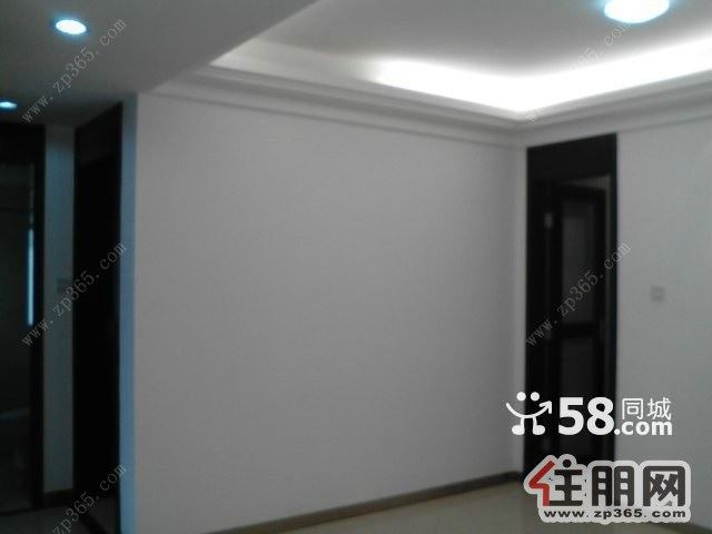 信地伴云居空房,3000元3室2厅2卫精