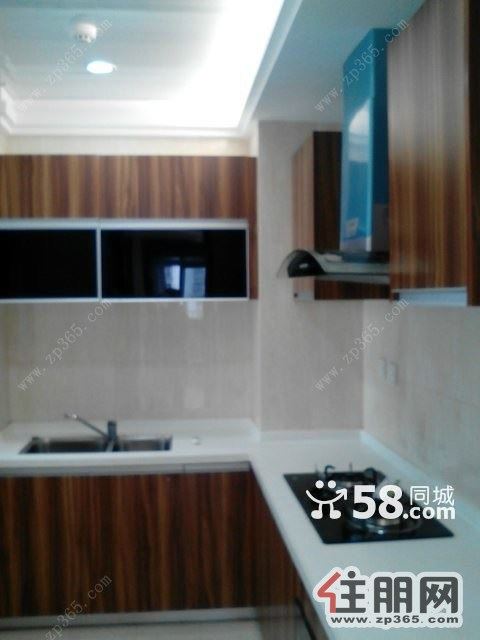 信地伴云居空房,3000元3室2厅2卫精