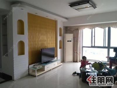 青秀区，毗邻琅东站地铁口精装三房业主低价首租