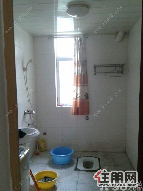 港北德宝花园3室2厅2卫1500元