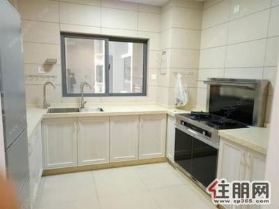 青秀区，南湖小区1300元1室1厅1卫***修，干净整洁，随时入住
