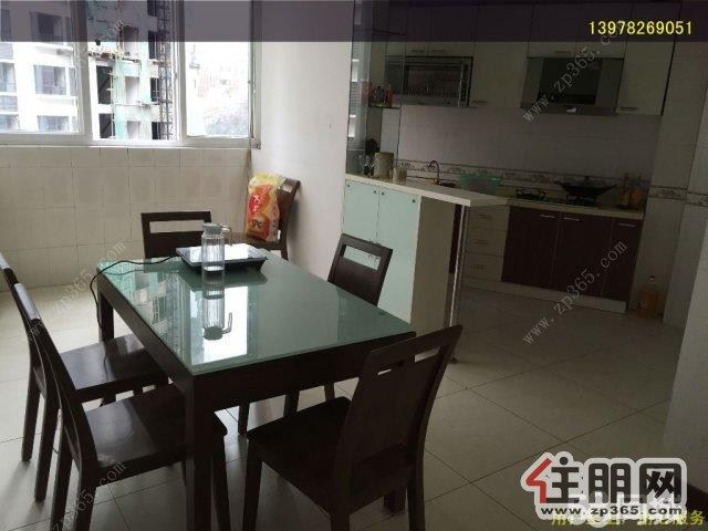 人民医院南亚恒大华润精装三房2500元/