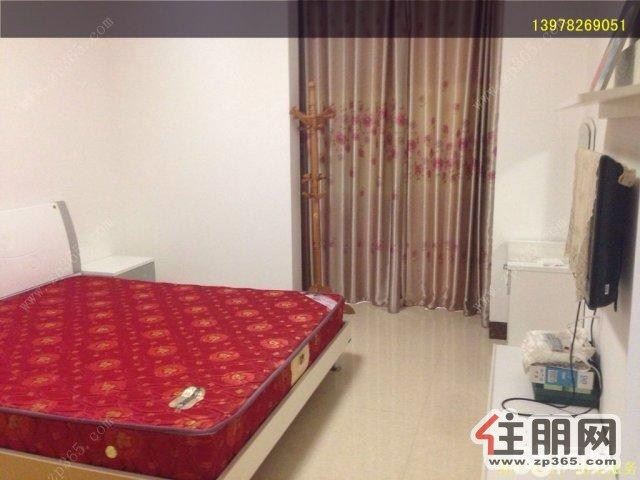 高新兆安现代城精装三房3200元/月带车