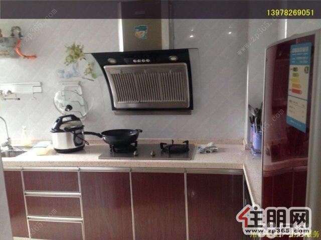 高新兆安现代城精装三房3200元/月带车