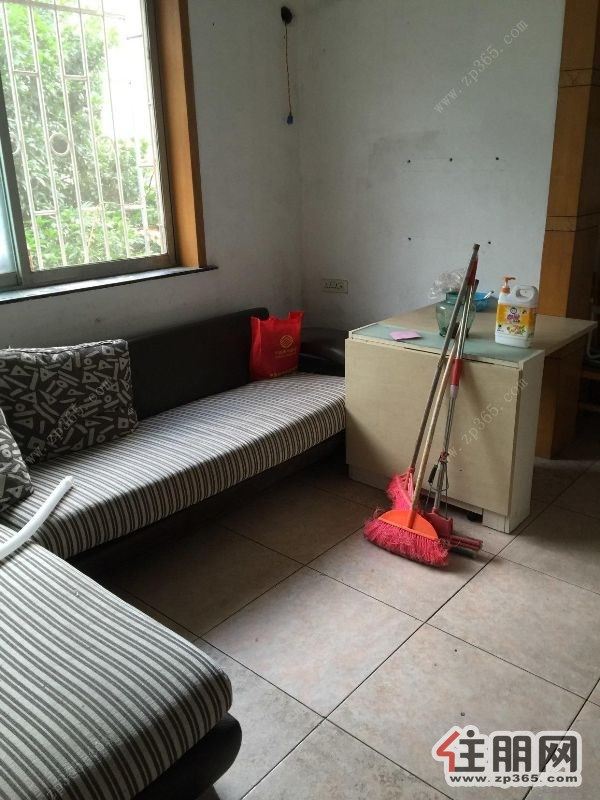 雀儿山路二区3室1厅1卫