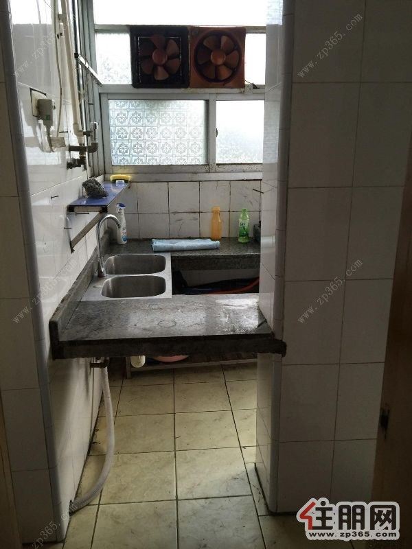 雀儿山路二区3室1厅1卫