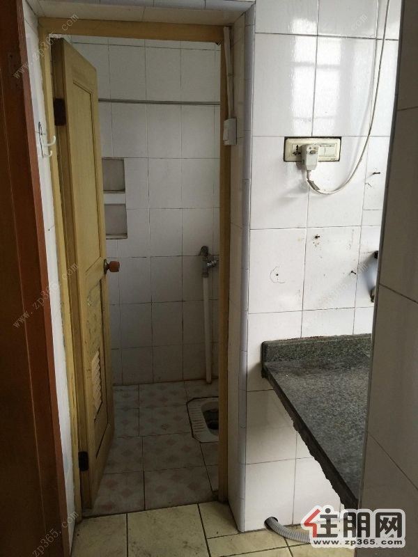 雀儿山路二区3室1厅1卫