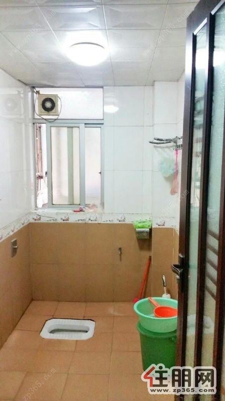 柳州市柳北区3室2厅128平米精装修押二