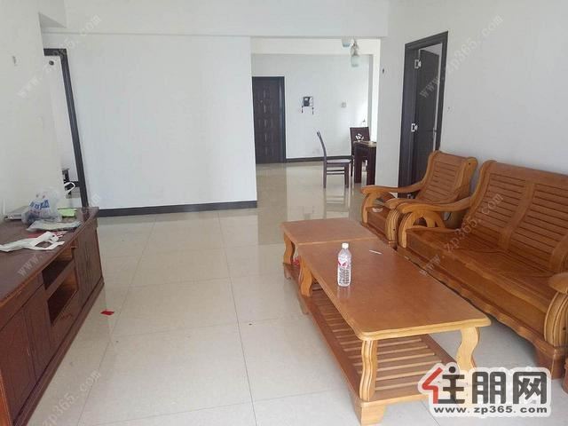 广汇东湖城2000元3室2厅2卫中装,献给懂