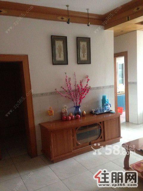 全新精装干净三房1400元有材房柳北雀路