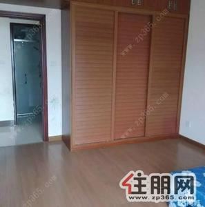 朝阳中心-低价出租香樟林2300元3室2厅2卫普通装修，随时带看
