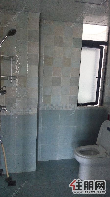 海辰国际1800元2室1厅1卫普通