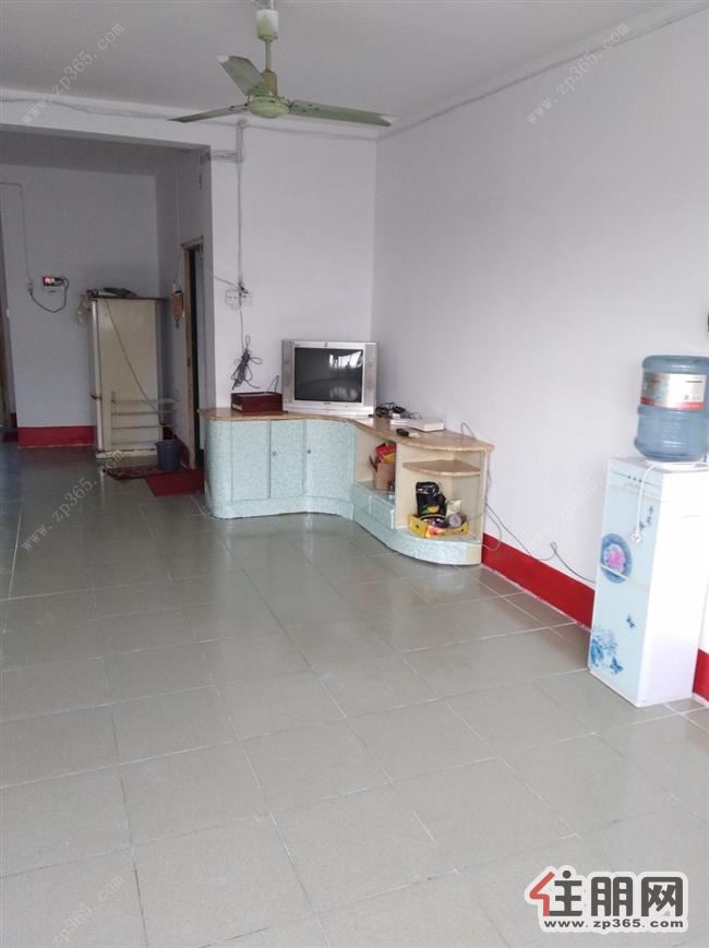 银山小区1300元2室2厅1卫中装小区安静,低价出租