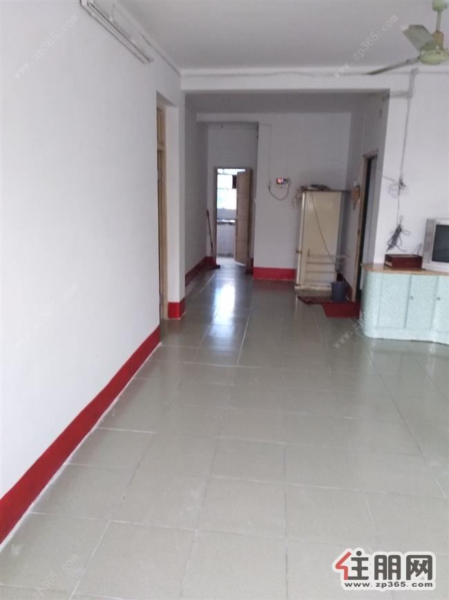 银山小区1300元2室2厅1卫中装小区安静,低价出租