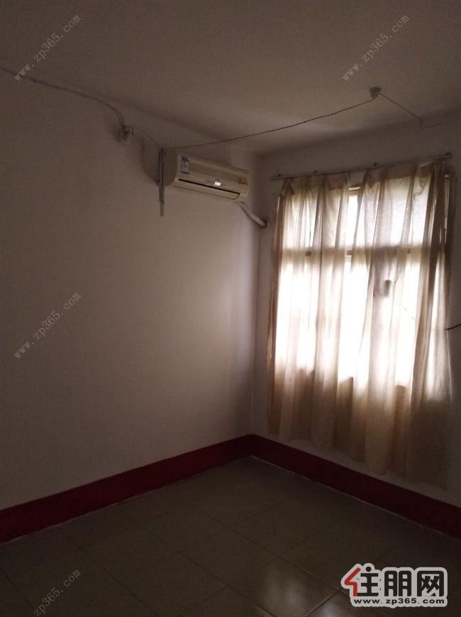 银山小区1300元2室2厅1卫中装小区安静,低价出租