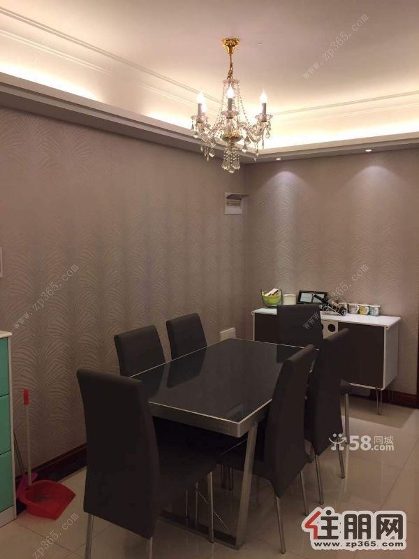 急租实图居家首选瀚林华府大三房送入户花园