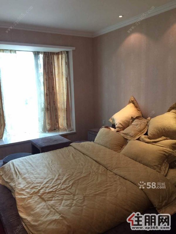 急租实图居家首选瀚林华府大三房送入户花园