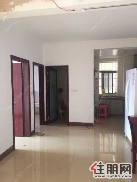 东环西船大院精装修家具齐全1400/月